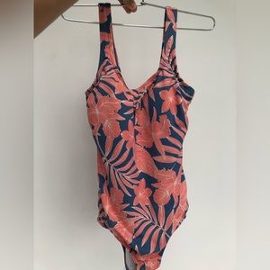 LANDS END WOMENS SWIM SUIT SIZE 10✨